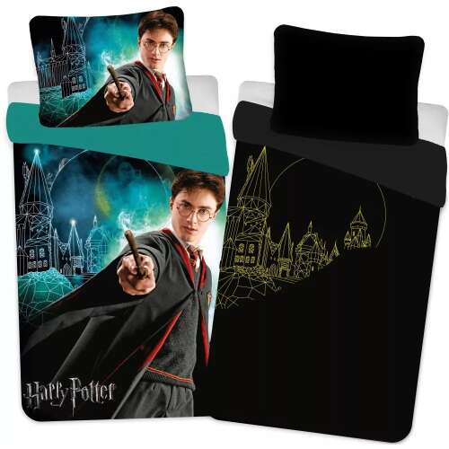 Комплект спално бельо Harry Potter, светещ в тъмното, с Хари Потър с магическата си пръчка и замъка Хогуортс, калъф за завивка 140x200cm и калъфка за възглавница 70x90cm