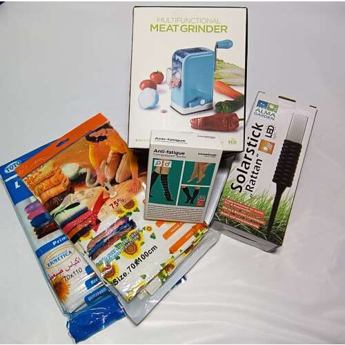 Why Not? termékcsomag 11, tartalmaz egy kézi húsgépet, egy pár kompressziós harisnyát, egy napenergia rudat és egy készlet vákuumtasakot