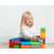 Copilul se joacă cu setul de blocuri de construcție Marionex Junior 110 piese, blocuri de construcție din plastic pentru copii, colorate, jucărie educativă
