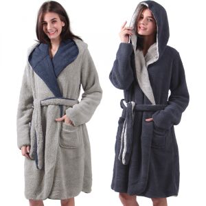 Jemidi reversible Sherpa bathrobe for women, showing both colors - Jemidi