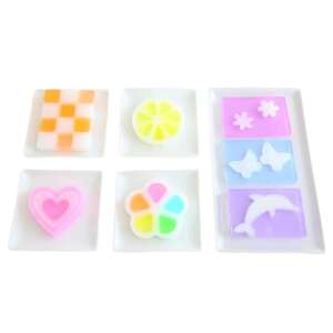 Savons à Sculpter soap sculpting kit, create your own soaps,  includes glycerin soap base, molds, colors, fragrance, and opacifier - Sentosphere