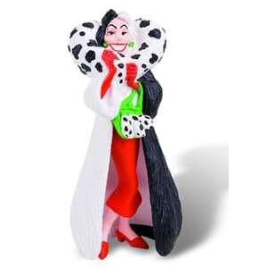 Cruella de Vil figurine from 101 Dalmatians, Disney character, collectible toy - Bullyland