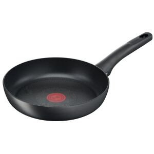 Schräge Ansicht der Tefal Ultimate 24cm Bratpfanne - Tefal Pfannen