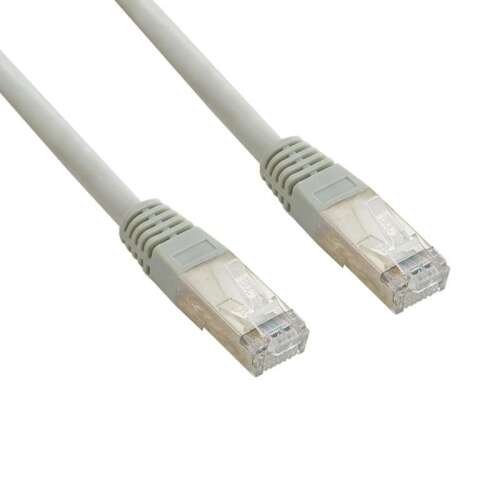 Cablu patch Rainbow FTP CAT6, prim-plan cu conectori