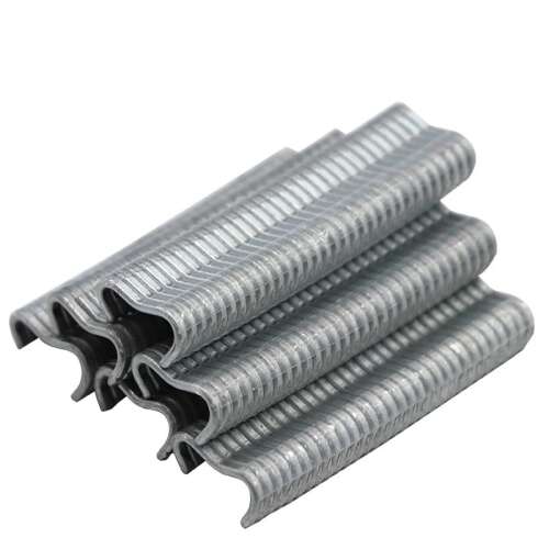 Fence clips for attaching fence panels