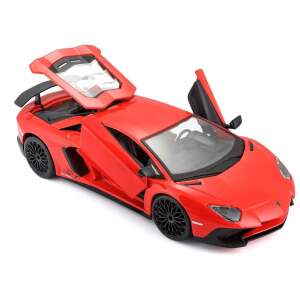 Mașină model Bburago la scară 1/24 Lamborghini Aventador LP 750-4 SV în roșu, cu uși și capota deschise - Model, machetă