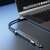 Hub USB-C 4-în-1 Dudao conectat la un laptop, extinzând conectivitatea