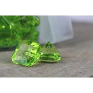 Zöld gyémánt alakú dekorációs kövek, 82 darab - Dekorációs kő