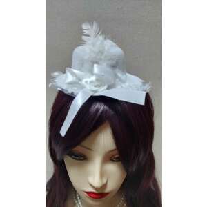 Fehér mini kalap tollal és masnival, tökéletes esküvőkre vagy különleges alkalmakra - Női kalap