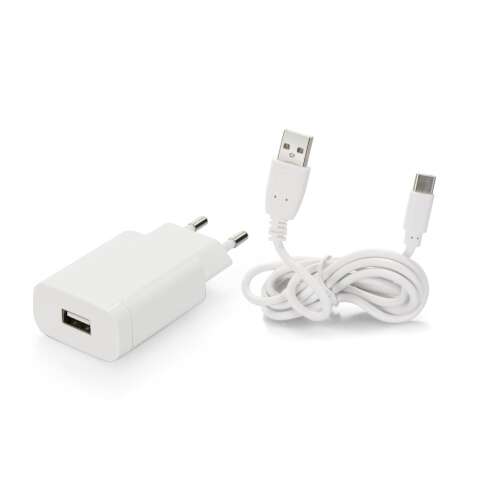 Forcell USB Type-C töltő kábellel, 2,4A Quick Charge 3.0