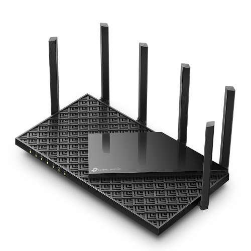 TP-Link Archer AXE75 AXE5400 Tri-Band Gigabit WiFi 6E Router, czarny, widok pod kątem