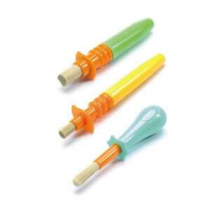 Djeco 3-piece paintbrush set for toddlers, featuring 3 different sizes and shapes of brushes with easy-grip handles - Paintbrush