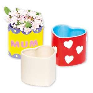Set of 3 heart shaped ceramic flowerpots, one plain, one with white hearts and one with MUM written on it - Baker Ross