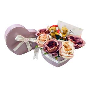 Szív alakú doboz rózsákkal és plüss mackókkal, Nyuszómuszó Rózsabox ajándék - Ajándék ötlet Valentin-napra