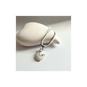 Howlit medál bőrláncon, fehér ásvány nyaklánc - Női nyaklánc