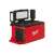 Milwaukee M18 PACKOUT LED Arbeitsleuchte, Abgewinkelter Blick