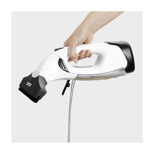 Vysávač na okná Kärcher WV 2 Plus držaný v ruke