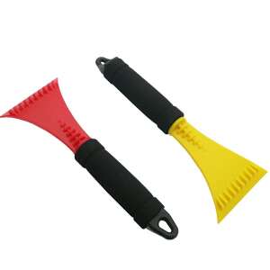 Plastična strugačica s ručkom od spužve
