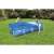 Хора поставят покривало за басейн Bestway Flowclear за правоъгълни басейни, синьо, 400 x 211 cm