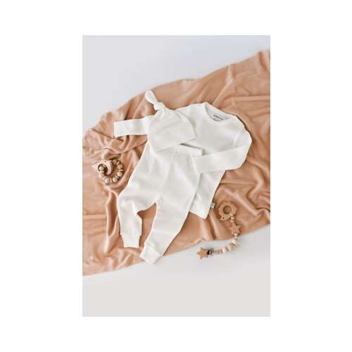 BabyCosy 3 részes készlet babáknak: hosszú ujjú felső, hosszú nadrág és sapka, organikus és modális pamutból, Ecru szín, 9-12 hónap