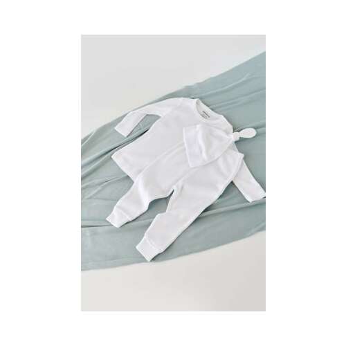BabyCosy 3 részes organikus pamut baba szett, fehér, hosszú ujjú felső, hosszú nadrág és sapka, 18-24 hónapos