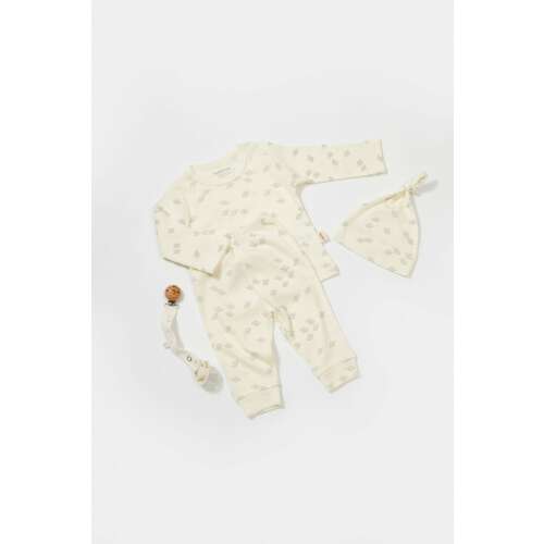 BabyCosy 3 részes készlet babáknak, hosszú ujjú póló, nadrág és sapka, kis levelekkel nyomtatva, ekrü színű, 6-9 hónapos méret