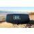 JBL Charge 5 Bluetooth hangszóró a strandon