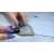 Moonbasa Nails 3 lépéses gél lakk UV/LED #136 Aquata, 4ml, Arany csillámos körömlakk felvitele