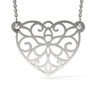 Сребърен колие с висулка във формата на сърце с дантелена шарка - Дамско колие