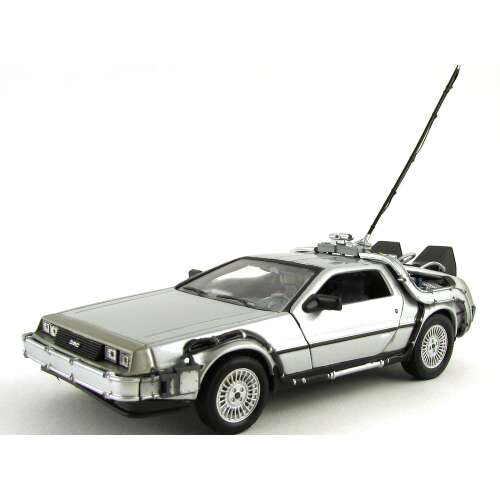 Welly 1:24 méretarányú Vissza a jövőbe DeLorean időgép