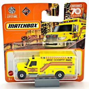 International Workstar Ambulance 1:64 MB 91542366 Matchbox Modellek, makettek