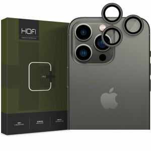 Hofi Camring Pro+ iPhone 15 Pro/Max kamera lencsevédő a telefonra helyezve, kiskereskedelmi csomagolással - HOFI
