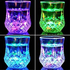  Party pohár LED világítással (BBL) 34992005 Party kellék - 1 000,00 Ft - 5 000,00 Ft