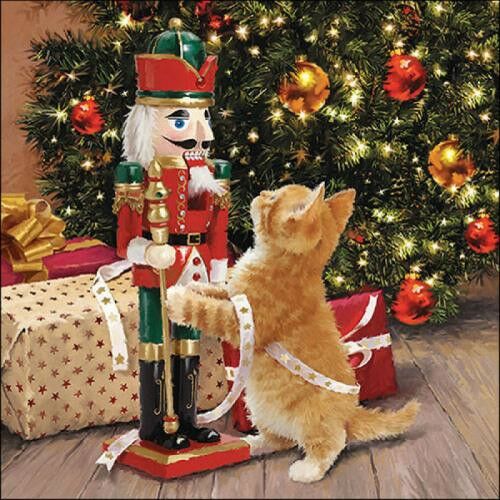 Ambiente Playing with Nutcracker papírszalvéta, 33x33cm, 20 darabos. Ünnepi karácsonyi szalvéták aranyos cicával és diótörő mintával. - Ambiente