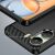 Prim-plan cu detalii ale husei de telefon negre Tech-Protect Tpucarbon Xiaomi Redmi 13C / Poco C65
