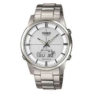 Casio Lineage LCW-M170TD-7AER men's watch with silver stainless steel band and white dial - Casio Men's Watch