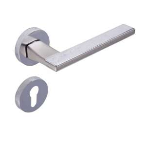Alpha Satin Chrome Door Handle with Keyhole - Perfekto