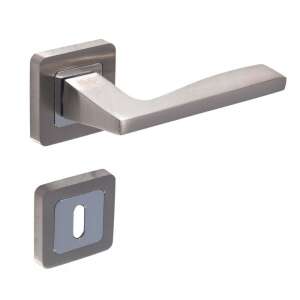 Trend Light Szatén Square Rosette Satin Chrome Door Handle - Perfekto