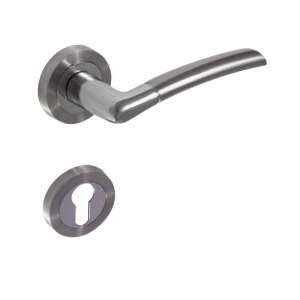 Figo Satin Chrome Door Handle with Keyhole - Perfekto