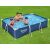 Familie se bucură de piscina supraterană rectangulară Bestway Steel Pro