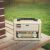 Przenośne radio retro SYMBOL R3951 na drewnianej powierzchni, z FM/AM/SW, Bluetooth i USB