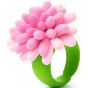 Pink flower ring made with Hey Clay Bijou modeling clay - Hey Clay Modeling Clay