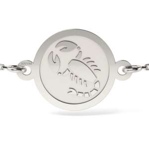 Сребърна гривна ATCOM Talisman Scorpion, близък план на висулката със скорпион - Atcom Jewelry