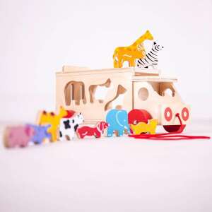 Wooden animal shape lorry toy with animals for sorting and play - Shape Sorting Toy
