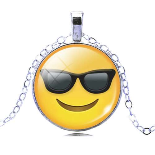 Emoji napszemüveg nyaklánc 