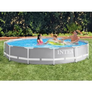 Intex Frame Pool 366 cm mit Familie, die den Sommer genießt - Gartenpools