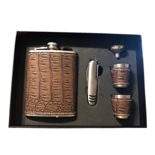 Flaska állatbőr mintás szett díszdobozban, két stampedlivel, tölcsérrel és bicskával