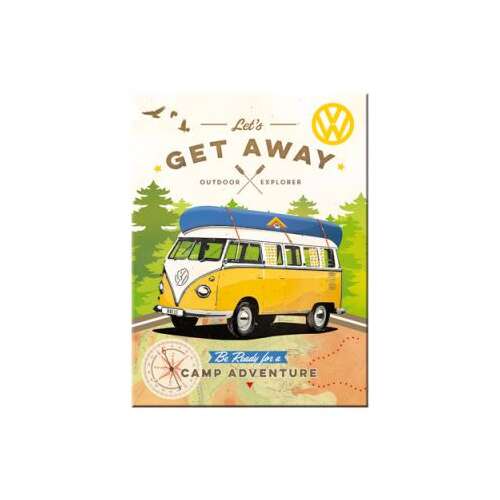 Retro Volkswagen Bulli Get Away hűtőmágnes, egy sárga VW kempingautóval és egy kenuval a tetején, tökéletes minden VW rajongónak - Hűtőmágnes