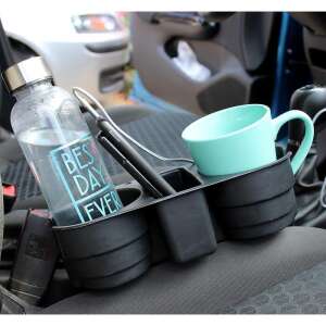 Fekete autós pohártartó két pohártartóval, egy vizes palackkal, egy telefonnal és egy tollal - Autós pohártartó