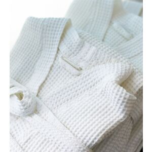 Közelkép Infiniza fehér waffle köntösről - Férfi köntös